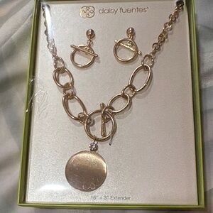 Daisy Fuentes Gold-Tone Necklace Set